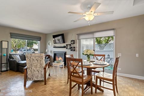 349 Gregory St, Aurora, IL 60504 photo 4