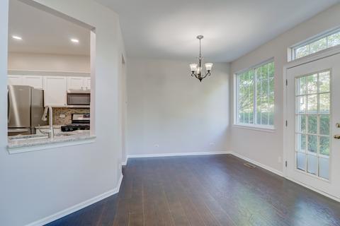 3081 Anton Dr, Aurora, IL 60504 photo 3