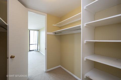 1 E Scott St #1602, Chicago, IL 60610 photo 9