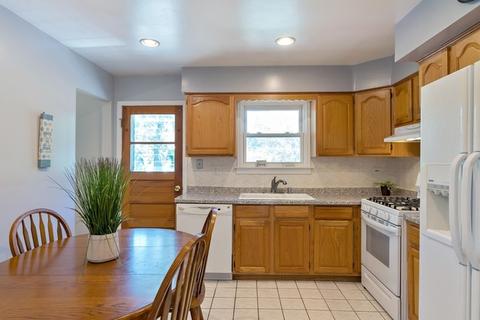 1920 E Yuma Ln, Mount Prospect, IL 60056 photo 5