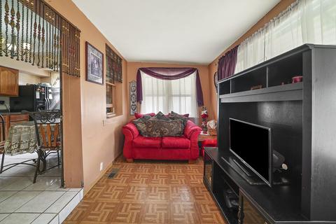 5153 W Wolfram St, Chicago, IL 60641 photo 12