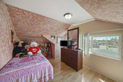 5153 W Wolfram St, Chicago, IL 60641 photo 13