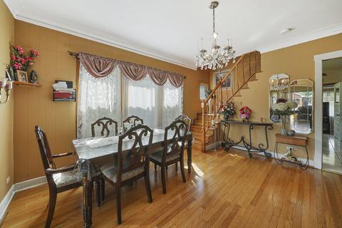 5153 W Wolfram St, Chicago, IL 60641 photo 4