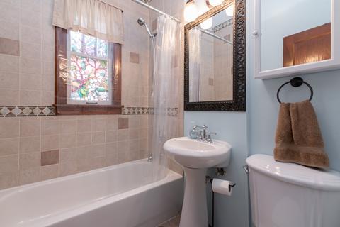 21 N Melrose Ave, Elgin, IL 60123 photo 10