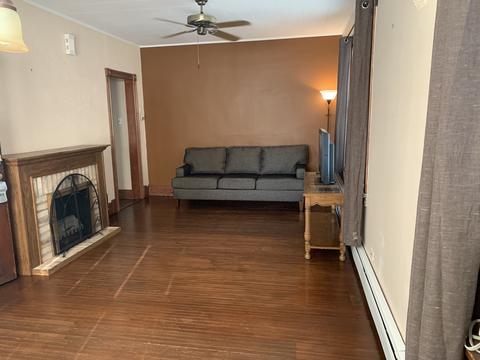 21 N Melrose Ave, Elgin, IL 60123 photo 2
