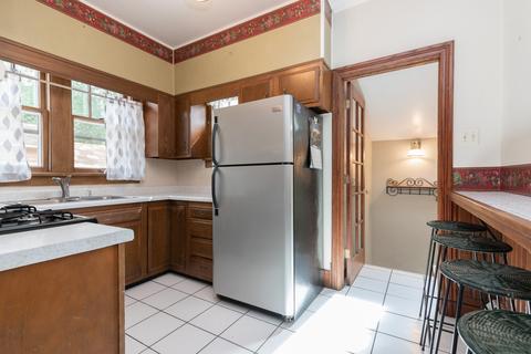 21 N Melrose Ave, Elgin, IL 60123 photo 6