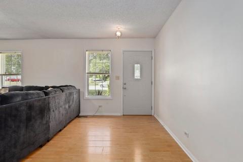 465 Lincoln Dr, Hoffman Estates, IL 60169 photo 5