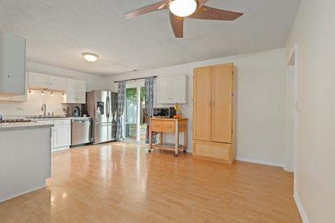 465 Lincoln Dr, Hoffman Estates, IL 60169 photo 14