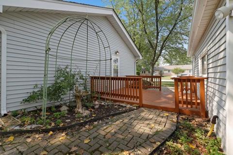 465 Lincoln Dr, Hoffman Estates, IL 60169 photo 25