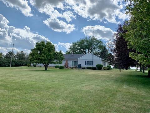 121 N Locust St, Cullom, IL 60929 photo 27