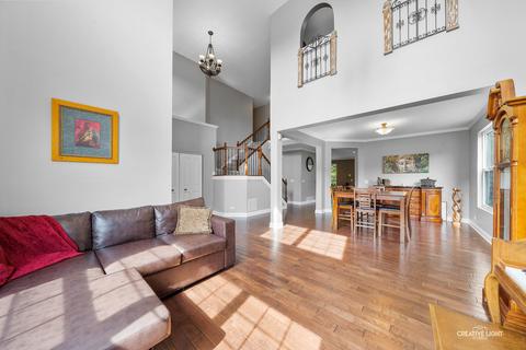 350 Comstock Dr, Elgin, IL 60124 photo 8