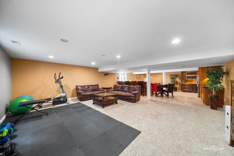 350 Comstock Dr, Elgin, IL 60124 photo 33