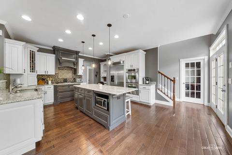 350 Comstock Dr, Elgin, IL 60124 photo 9