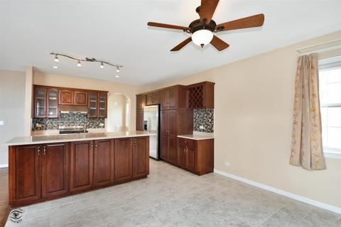 24807 Emerald Ave, Plainfield, IL 60585 photo 10