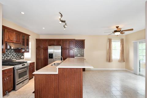 24807 Emerald Ave, Plainfield, IL 60585 photo 9