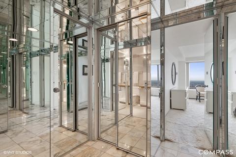 175 E Delaware Pl #6802, Chicago, IL 60611 photo 10