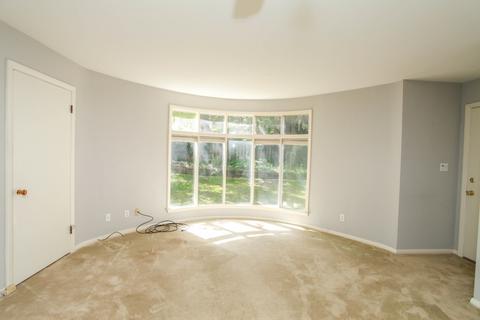 14 Walker Dr, Bloomington, IL 61701 photo 3