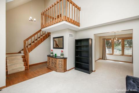 337 Bryan Dr, Cary, IL 60013 photo 2