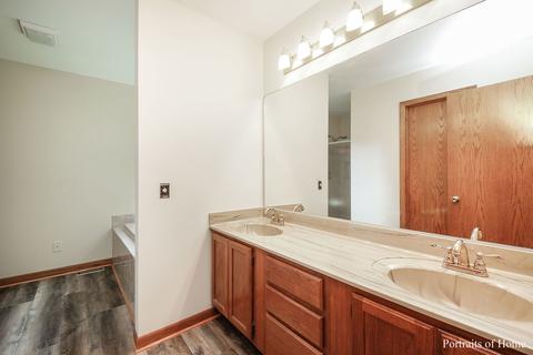 337 Bryan Dr, Cary, IL 60013 photo 14