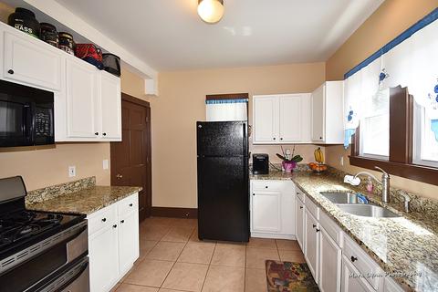 458 Watson St, Aurora, IL 60505 photo 11