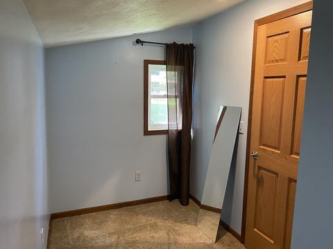 103 E Lee St, Carlock, IL 61725 photo 12