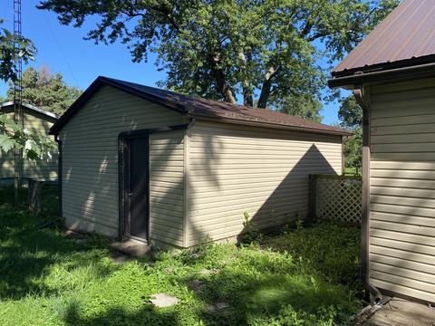 103 E Lee St, Carlock, IL 61725 photo 22