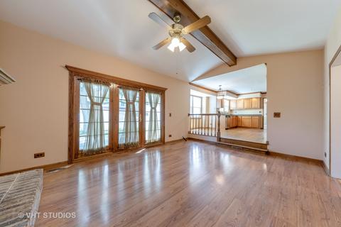 953 Shady Tree Ln, Wheeling, IL 60090 photo 9