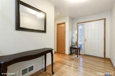 715 Brookvale Dr #B, Wheeling, IL 60090 photo 2