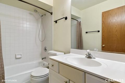 715 Brookvale Dr #B, Wheeling, IL 60090 photo 10