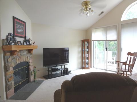 1611 Camberley Ct #2, Bartlett, IL 60103 photo 3