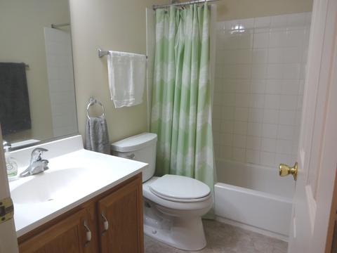 1611 Camberley Ct #2, Bartlett, IL 60103 photo 18