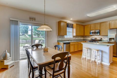 1350 Bison Ln, Hoffman Estates, IL 60192 photo 13