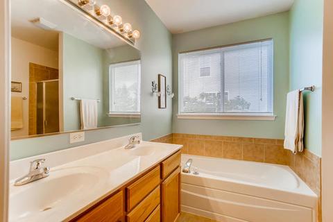 1350 Bison Ln, Hoffman Estates, IL 60192 photo 18