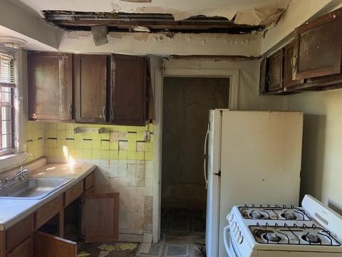 733 E 105th St, Chicago, IL 60628 photo 4