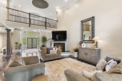 9191 Falling Waters Dr E, Burr Ridge, IL 60527 photo 4