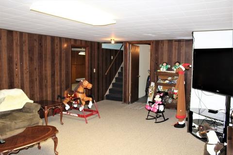 516 Barden St, Morrison, IL 61270 photo 24