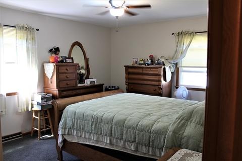 516 Barden St, Morrison, IL 61270 photo 9