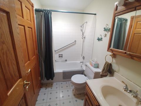 827 Anchor Ct, Bartlett, IL 60103 photo 8