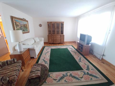 827 Anchor Ct, Bartlett, IL 60103 photo 2