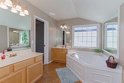 8 Lexis Ct, Bloomington, IL 61704 photo 33