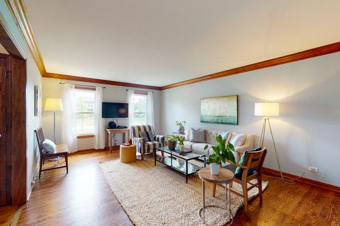 1962 Chatham Dr, Wheaton, IL 60189 photo 3