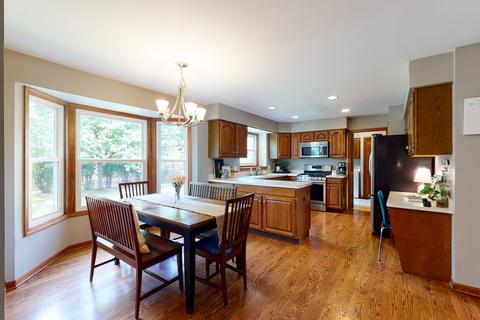 1962 Chatham Dr, Wheaton, IL 60189 photo 7