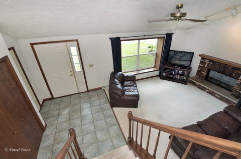206 Grant St, Harvard, IL 60033 photo 3
