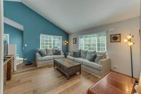 2460 Daybreak Ct, Elgin, IL 60123 photo 4