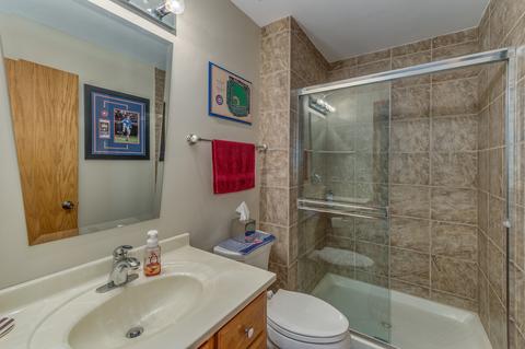 2460 Daybreak Ct, Elgin, IL 60123 photo 23