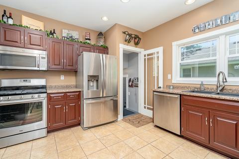 731 E North St, Morris, IL 60450 photo 6