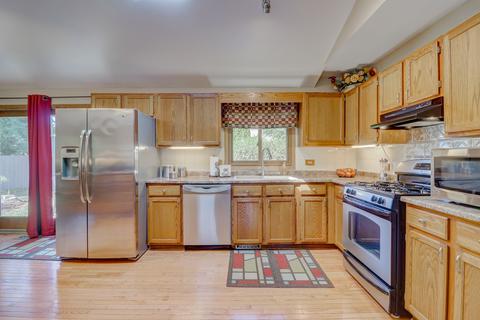 610 Barbara Ln, Mchenry, IL 60051 photo 15