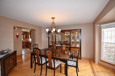 229 Shawnee Cir, Bartlett, IL 60103 photo 9