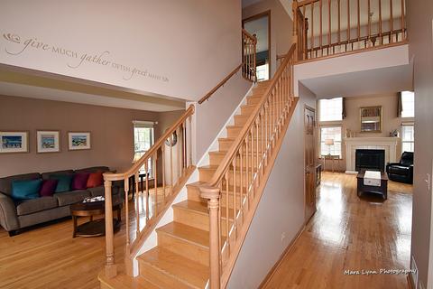 229 Shawnee Cir, Bartlett, IL 60103 photo 5