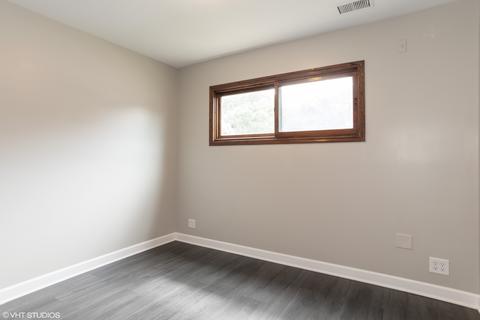 642 Harbor Ter, Bartlett, IL 60103 photo 9